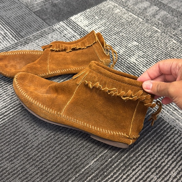 Vintage Minnetonka Moccasins Real Leather - Picture 3 of 5